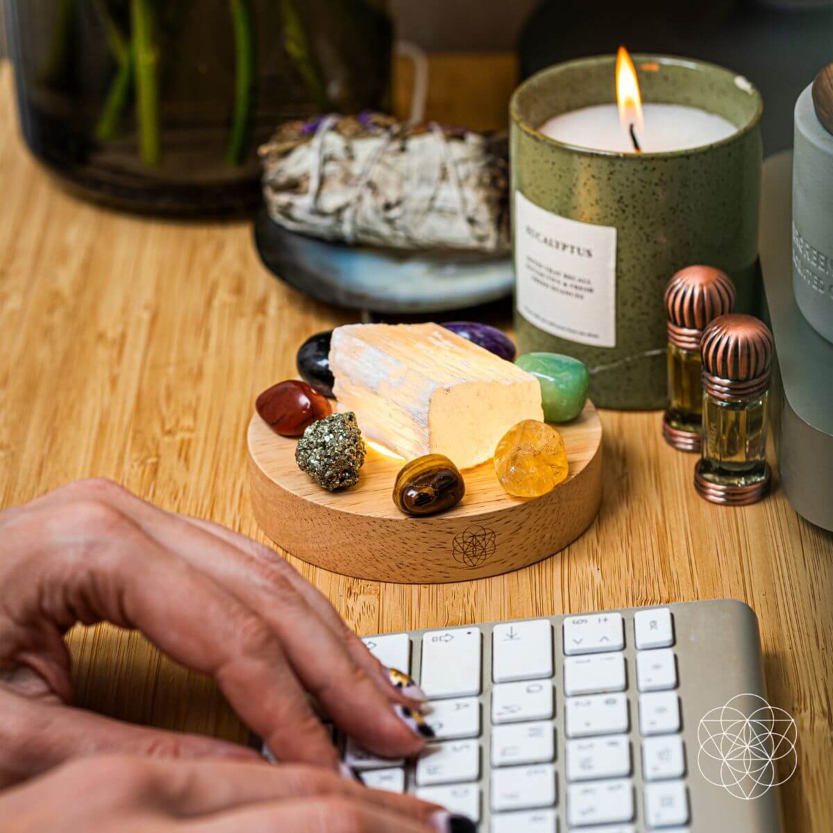 Money Magnet Crystal Lamp – Selenite Core & Prosperity Stones